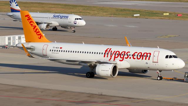 TC-NCH:Airbus A320:Pegasus Airlines